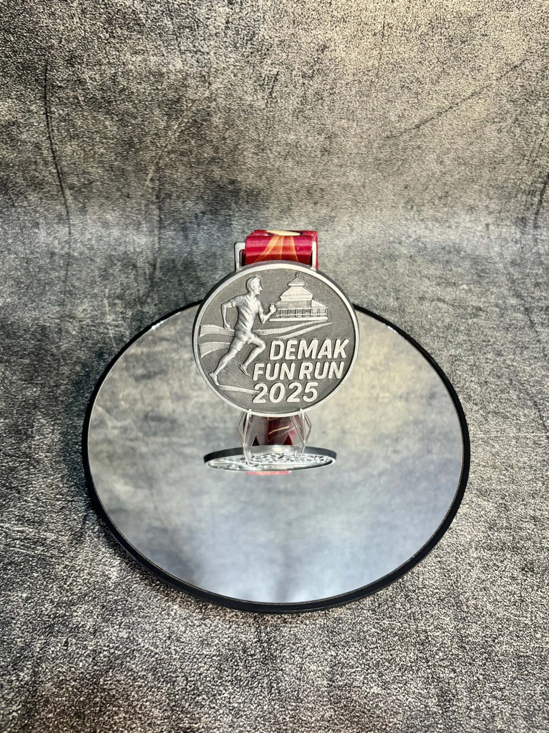 Medali Zink Alloy Demak Fun Run 2025 1